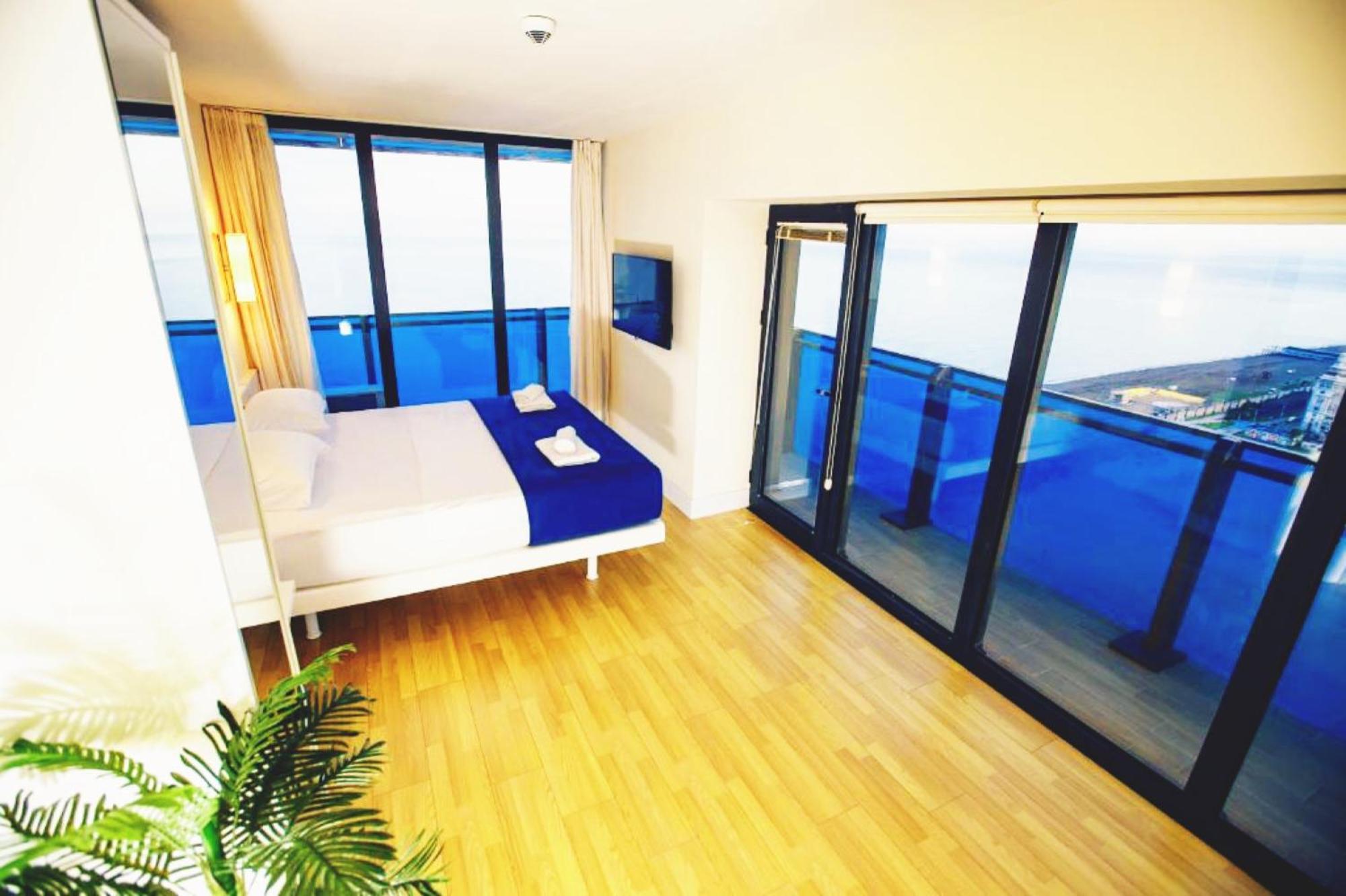 Delux Sea View Aparthotel In Orbi City Batumi Exteriér fotografie
