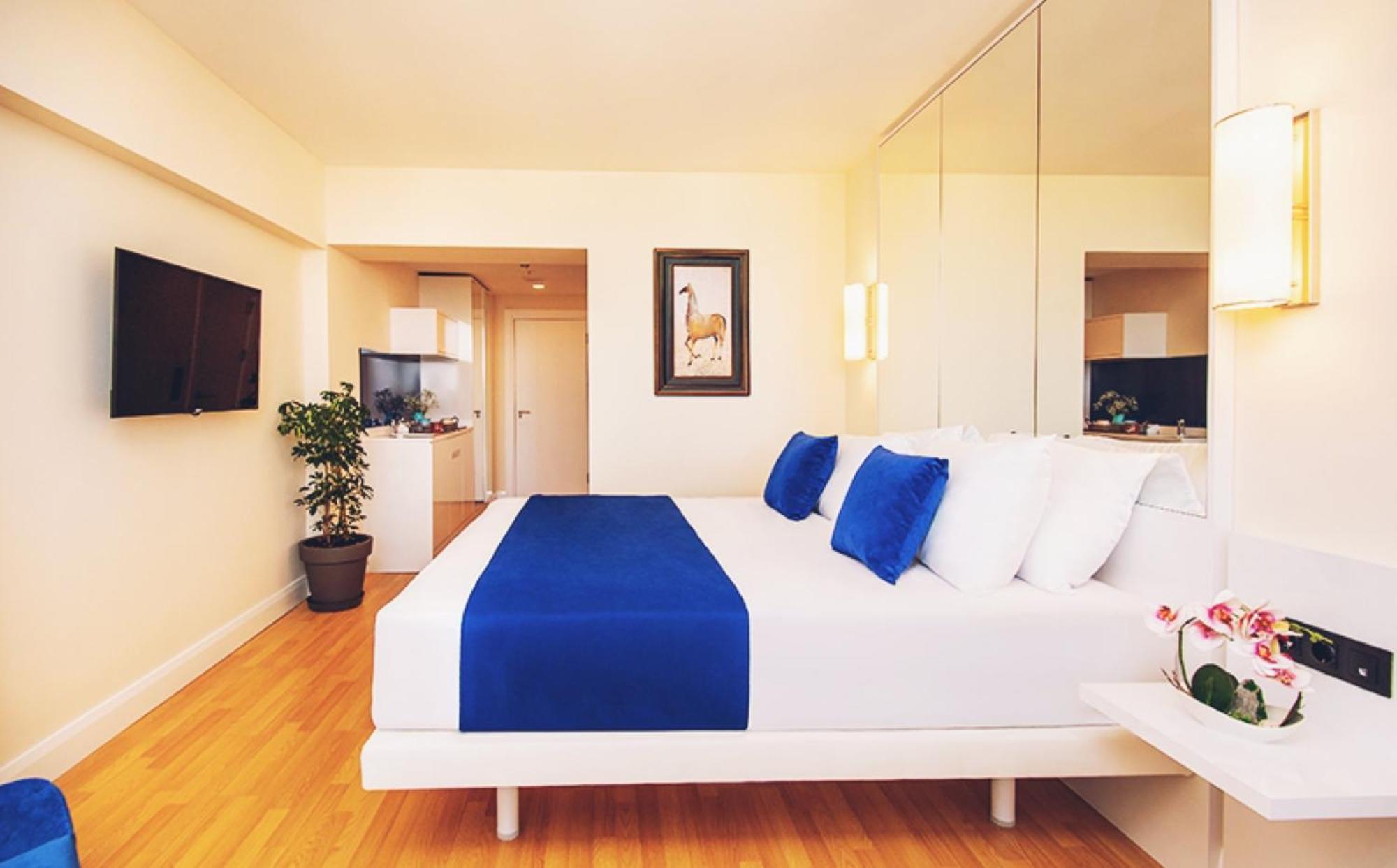 Delux Sea View Aparthotel In Orbi City Batumi Exteriér fotografie