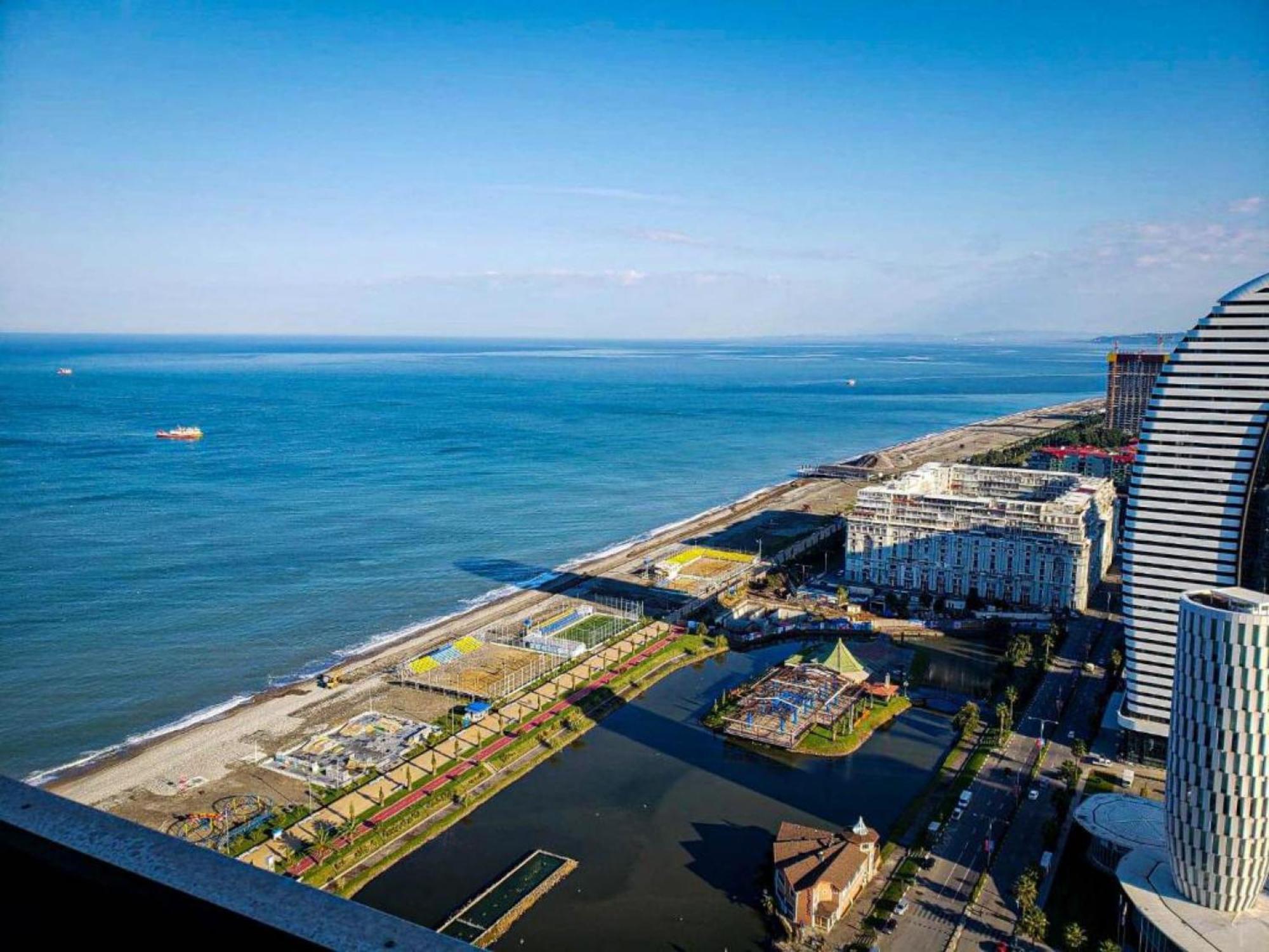 Delux Sea View Aparthotel In Orbi City Batumi Exteriér fotografie
